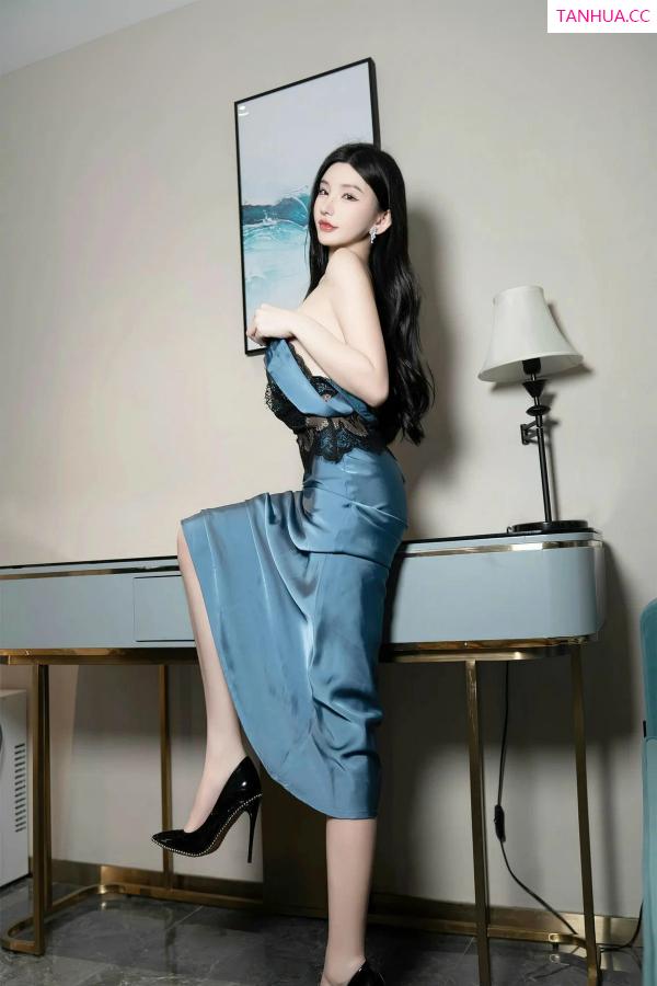 周于希dummy  [XiuRen]高清写真图 2024.03.15 No.8242 周于希Sally 美腿黑丝第67张图片